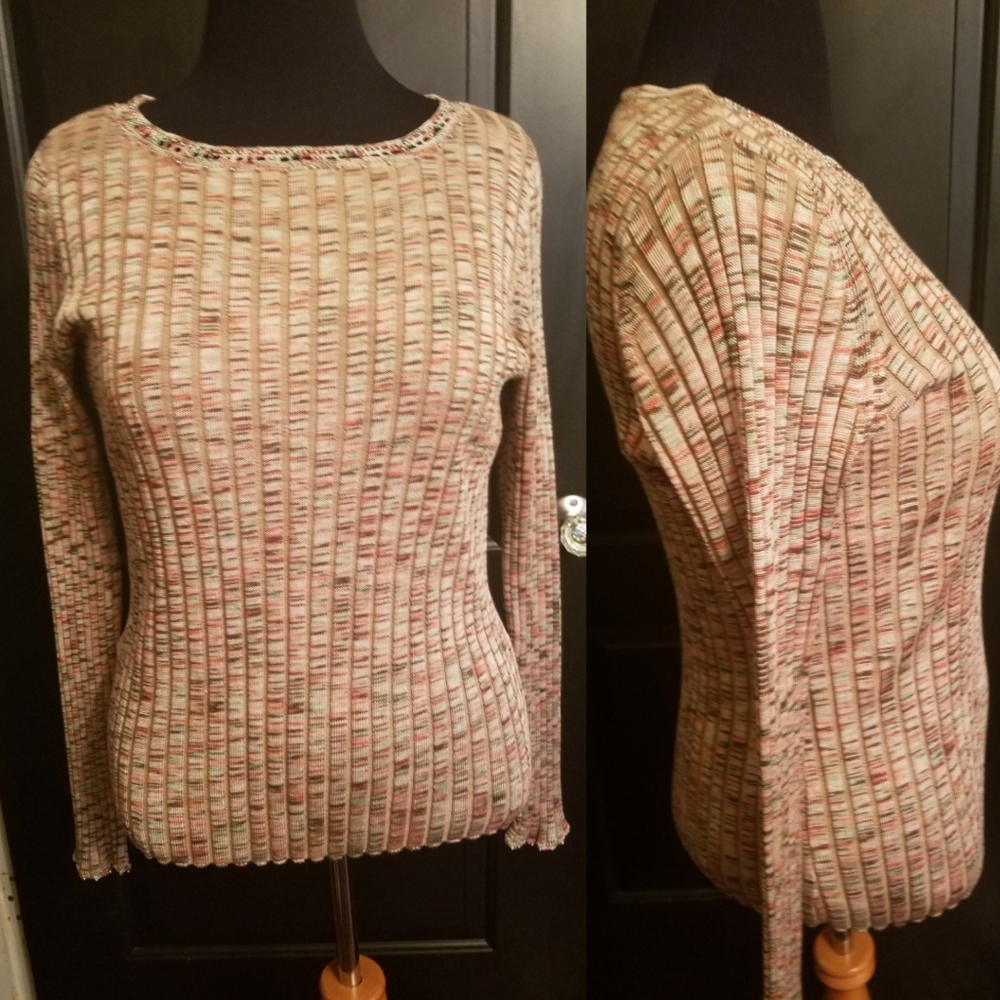 Jh.collectables ribbed top - Picture 3 of 7